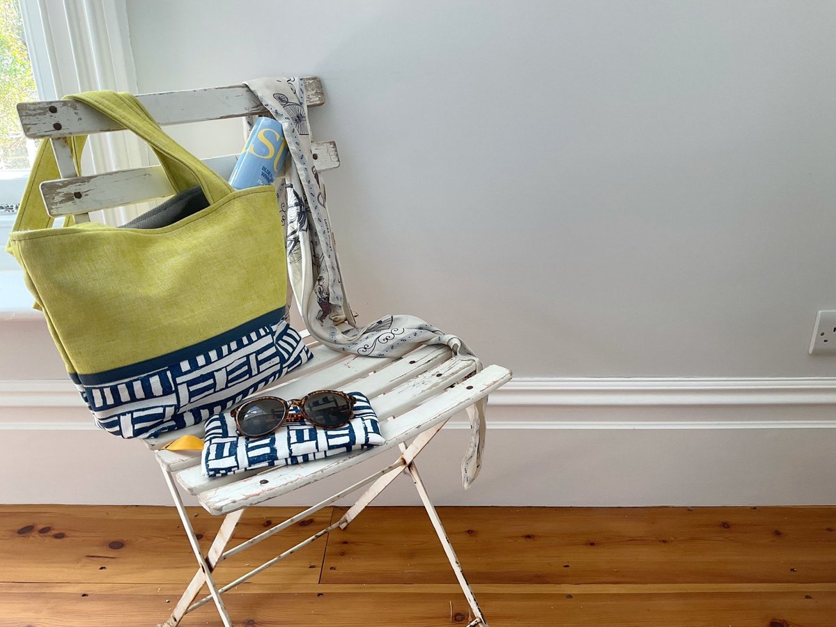 NEW!!! A fresh and funky Handy Bag in a classic combo of chartreuse and indigo.  Can be gift wrapped for FREE and sent direct or just treat yourself 

#UKGiftHour #StrongerTogether #MHHSBD #internationalcolourday

buff.ly/2SMpkvV