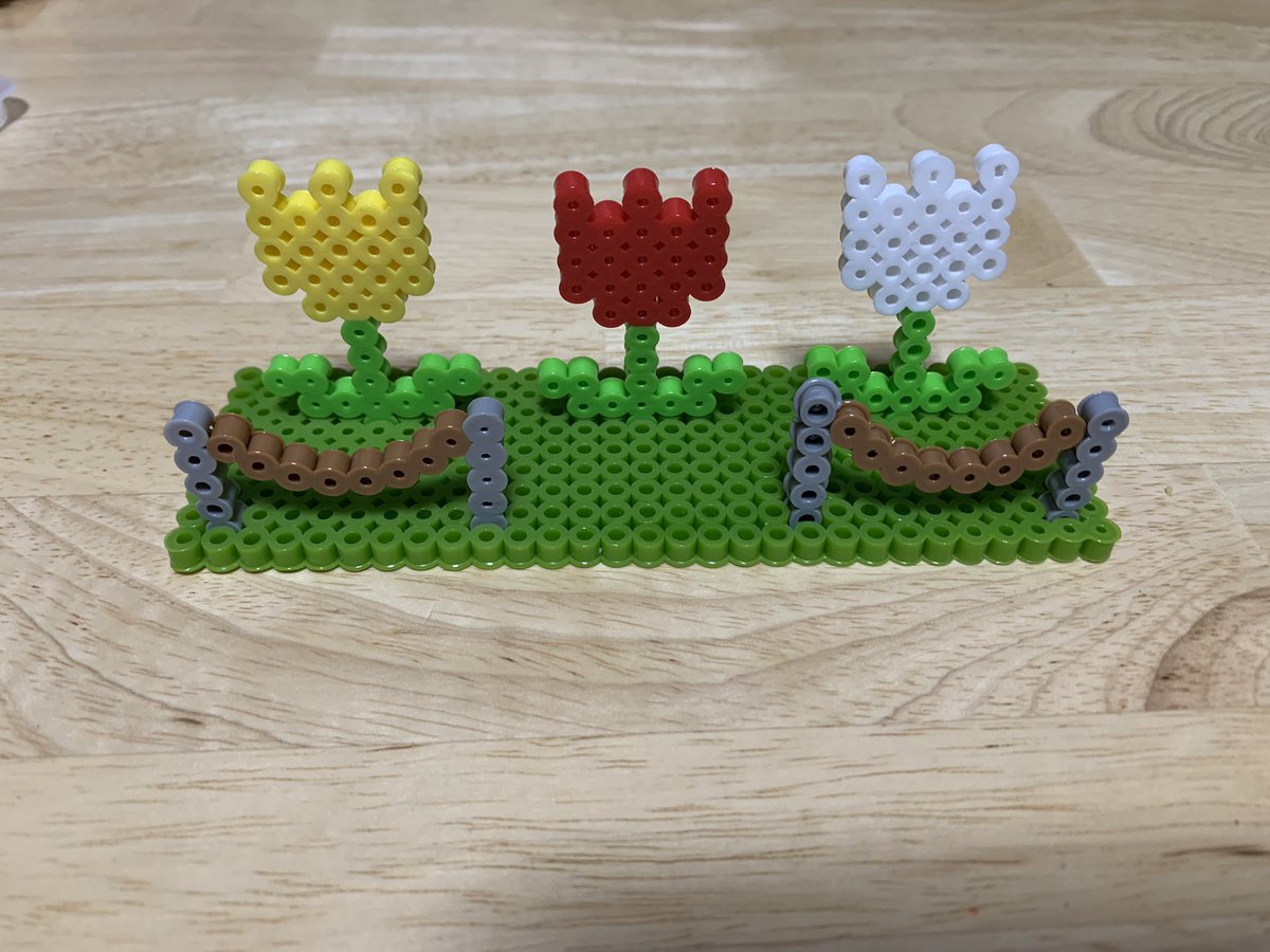 パパ V Twitter 可愛いですねぇ W ﾉﾉﾞ ﾊﾟﾁﾊﾟﾁ 円形うまく使って柵とは考えましたなぁ