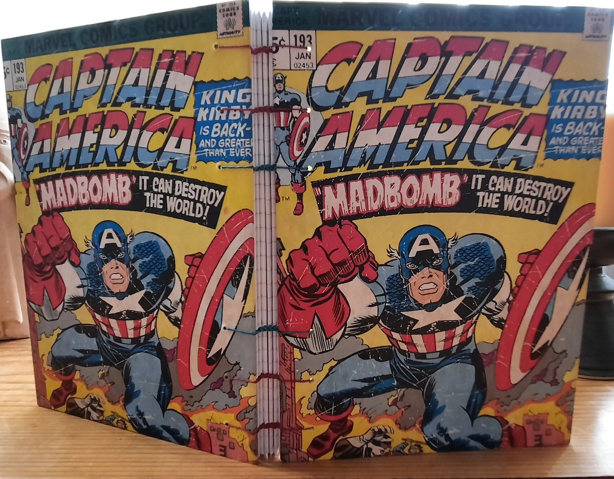 Watching WandaVision reminded me I loved reusing this old #MarvelsAvengers comic wallpaper for book covers. Made the perfect A5 lined notebooks. etsy.com/uk/listing/890… Still have wallpaper to use featuring more comics #UKGifthourAM #UKGiftAM #marvelcomics #CaptainAmerica