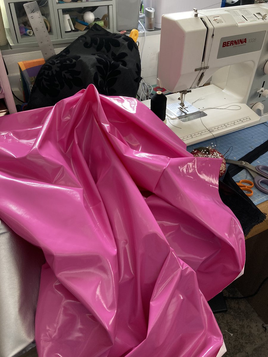 WhichCraft101's tweet photo. Forgot the hashtag thing again. #fanniesaboutcushions  pink pvc next on the production line🤣 https://t.co/LSZE5juVhs