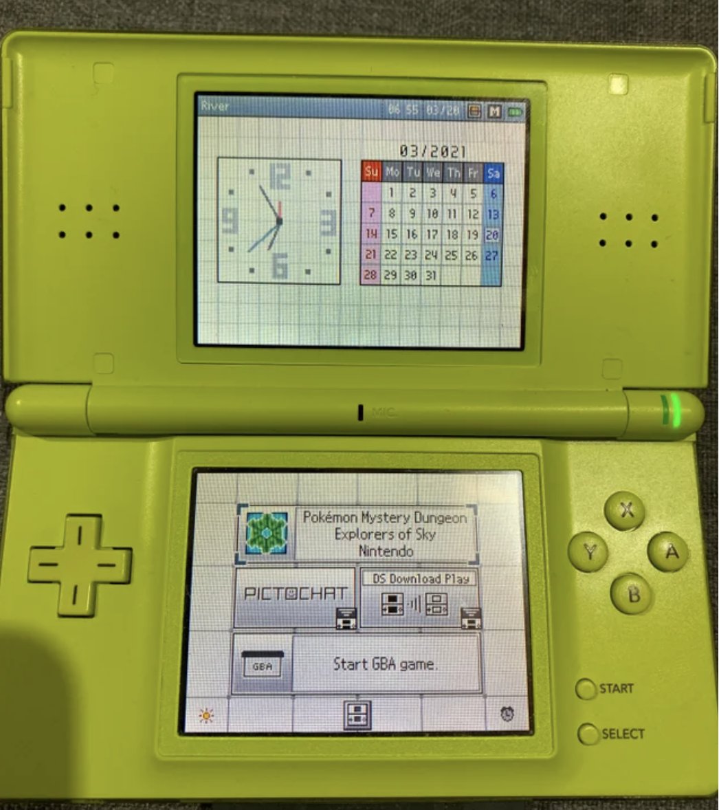 nostalgictechh's tweet photo. Nintendo DS home screen.

The sounds were do pleasing...

#Nintendo @NintendoAmerica #nostalgia https://t.co/ngQbkxYSSa