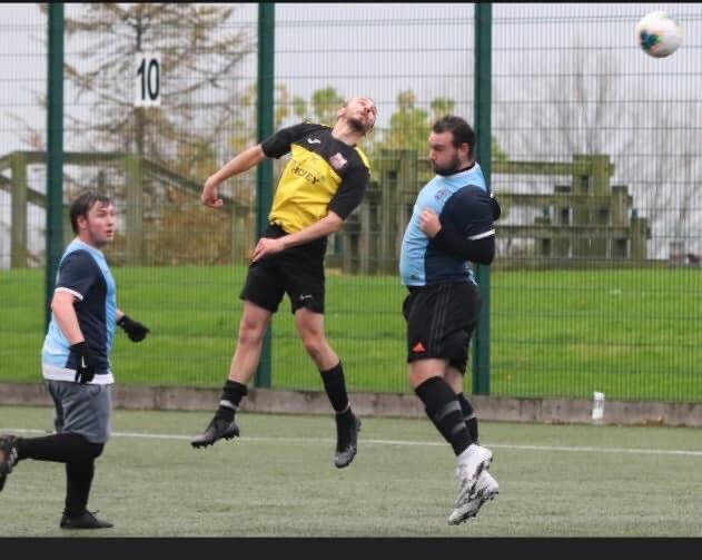 Well it’s not quite #SundayFunday as we don’t have a game as we usually would! 
But not long until we can get back to moments like this and get back on the field! 
Pics are First &amp; Second Team! 

#Motivation #mcr #grassroots