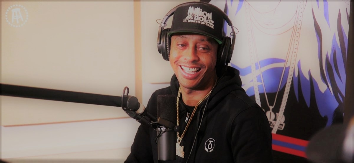 OnSMASH's tweet image. #GillieDaKid confirms #MajorFiggas Roc-a-Fella deal before #StateProperty &amp;amp; #Wallo mentions rumored #JayZ blackball story

Watch: onsmash.com/s/r7deg