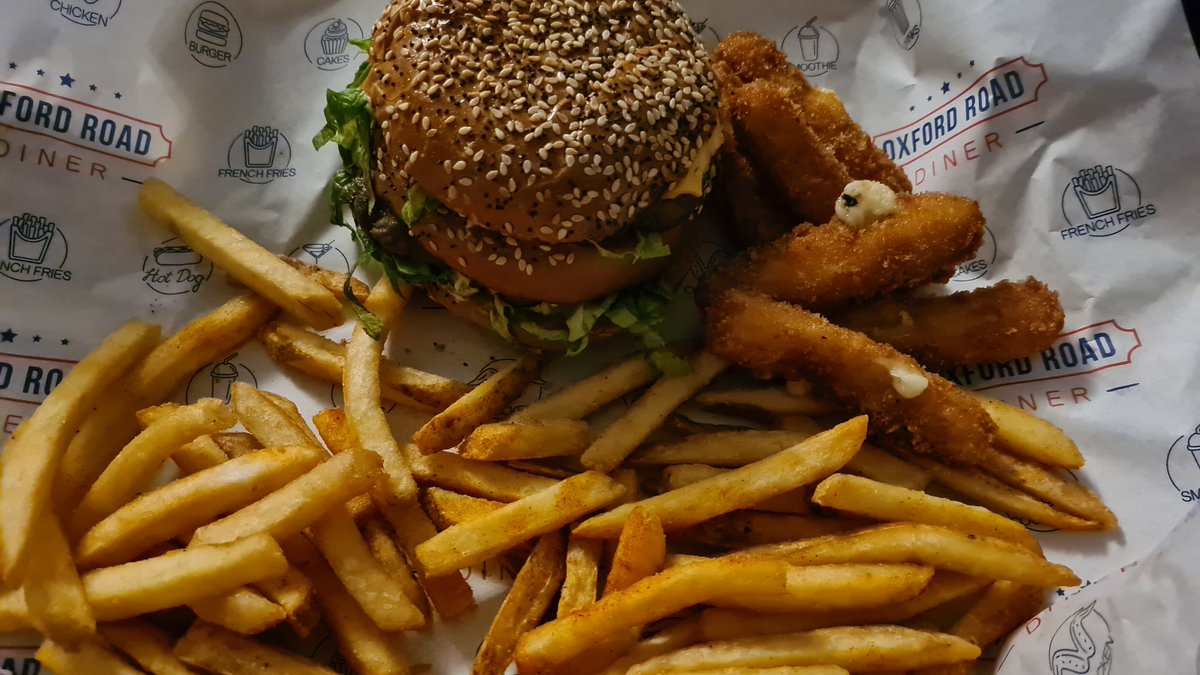 <a href="/ricthorpe/">Ric Thorpe</a> <a href="/OxfordRoadCafe/">Oxford Road Cafe</a> Loving <a href="/OxfordRoadCafe/">Oxford Road Cafe</a>, a firm favourite of ours now! This is their Mac Daddy burger with seasoned fries and halloumi fries.
Easily the best burger place in Alty!