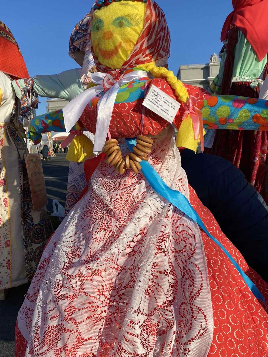 Масленица детского сада на площади Куйбышева радует горожан и гостей города