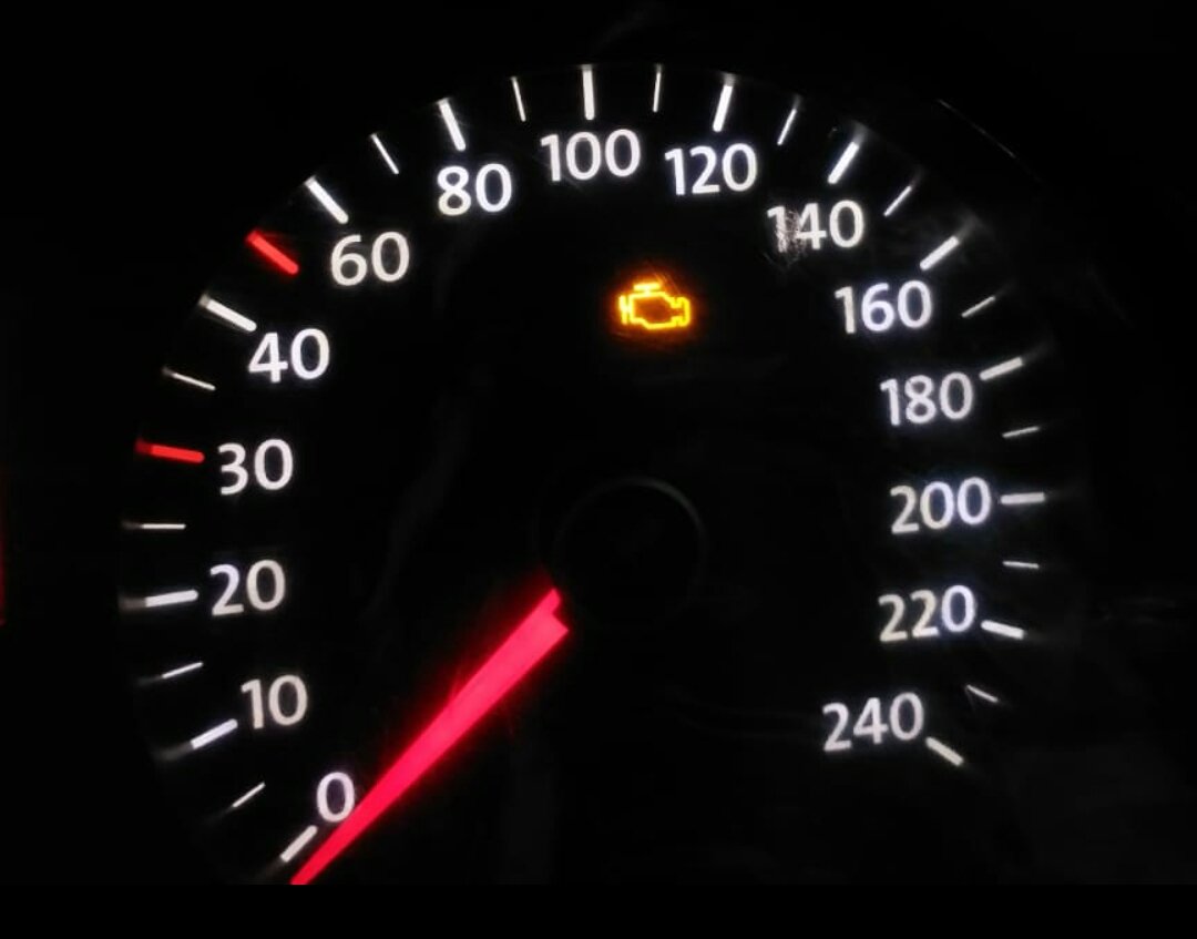 rupeshmohite's tweet image. @volkswagenindia Check- light issue since Nov-20. Took to #VidyutMotorsPune two times. Failed to solve the issue. Unhappy, frustrated Customer. Pls take an immediate action to solve my issue. #VolkswagenIndia #LackofTechnicalKnowledge at your Service Center