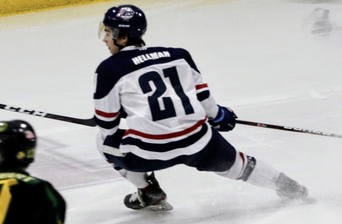 MetroJetsHockey's tweet photo. Kam Hellman gets the #MJDP on the board and we head to the third period tied 1-1 with @DFIHockey. 

Shots 28-17 MJDP.

#RollDP #DIFS https://t.co/lnS4EHBcSw