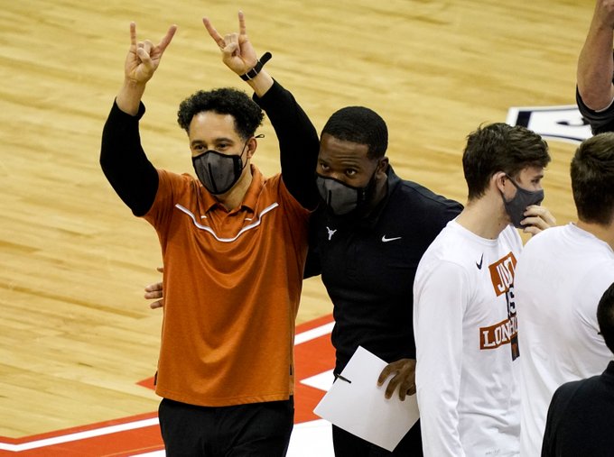 EwaDcwhWgAM1Sx0?format=jpg&name=small