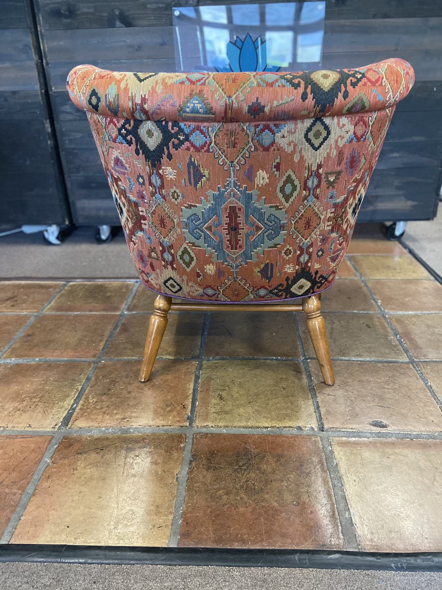 KZI_AZ's tweet image. Life is beautiful in the southwest! Just completed this stunning chair! #kziaz