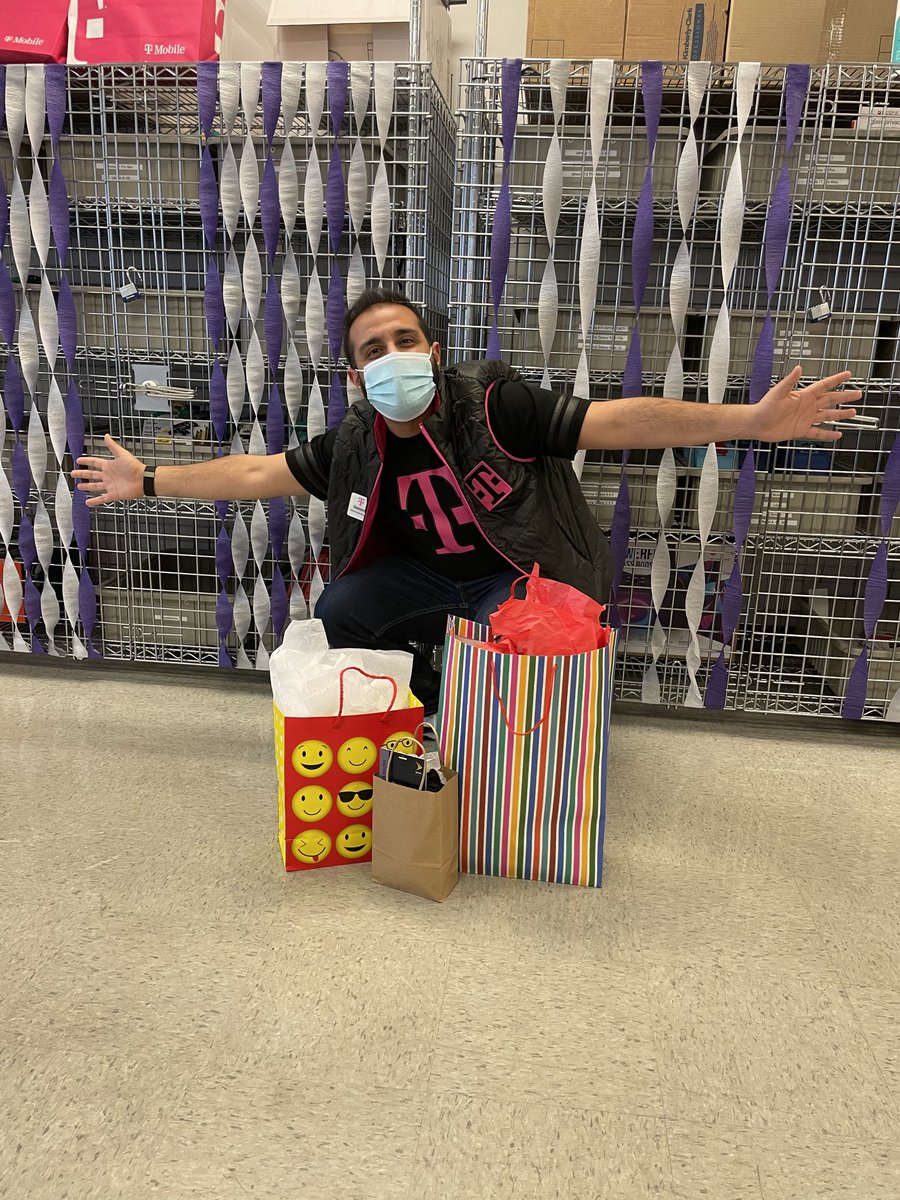 Had an amazing send off from #Team2SCT on my last day with an incredible team. I can't say thank you enough to everyone involved! Super excited to get to #TeamCalvine and see what new limits we can reach as #OneTeam @tmobile