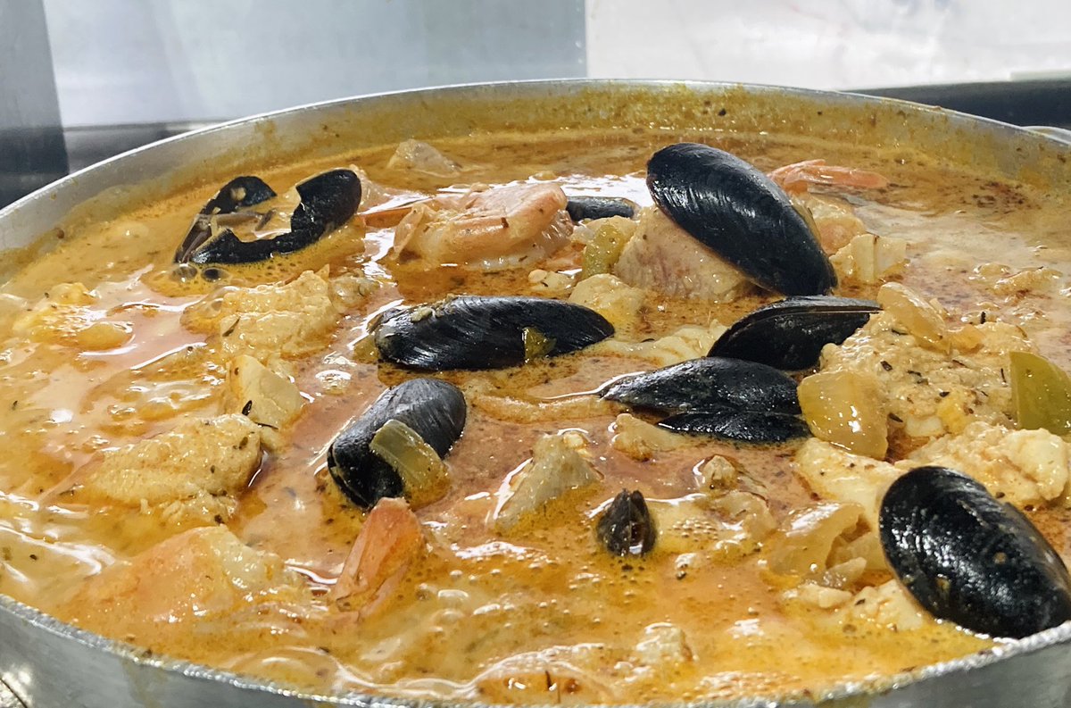 cravincreole's tweet image. If you missed us @khourysfinewine for a delicious #seafood #panroast this week/weekend, be sure to catch us Monday @tenayacreek from 5-8pm for the @GoldenKnights game!