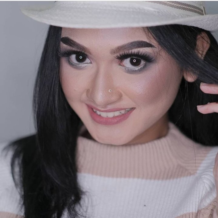 Dewi Yan singer official tweet media