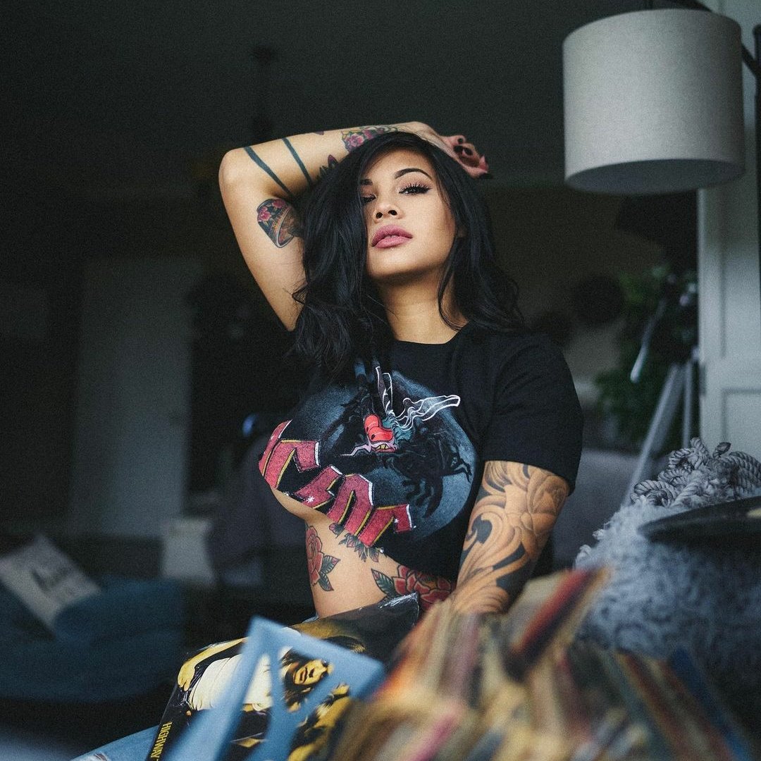 LittleSheWoIf's tweet image. 