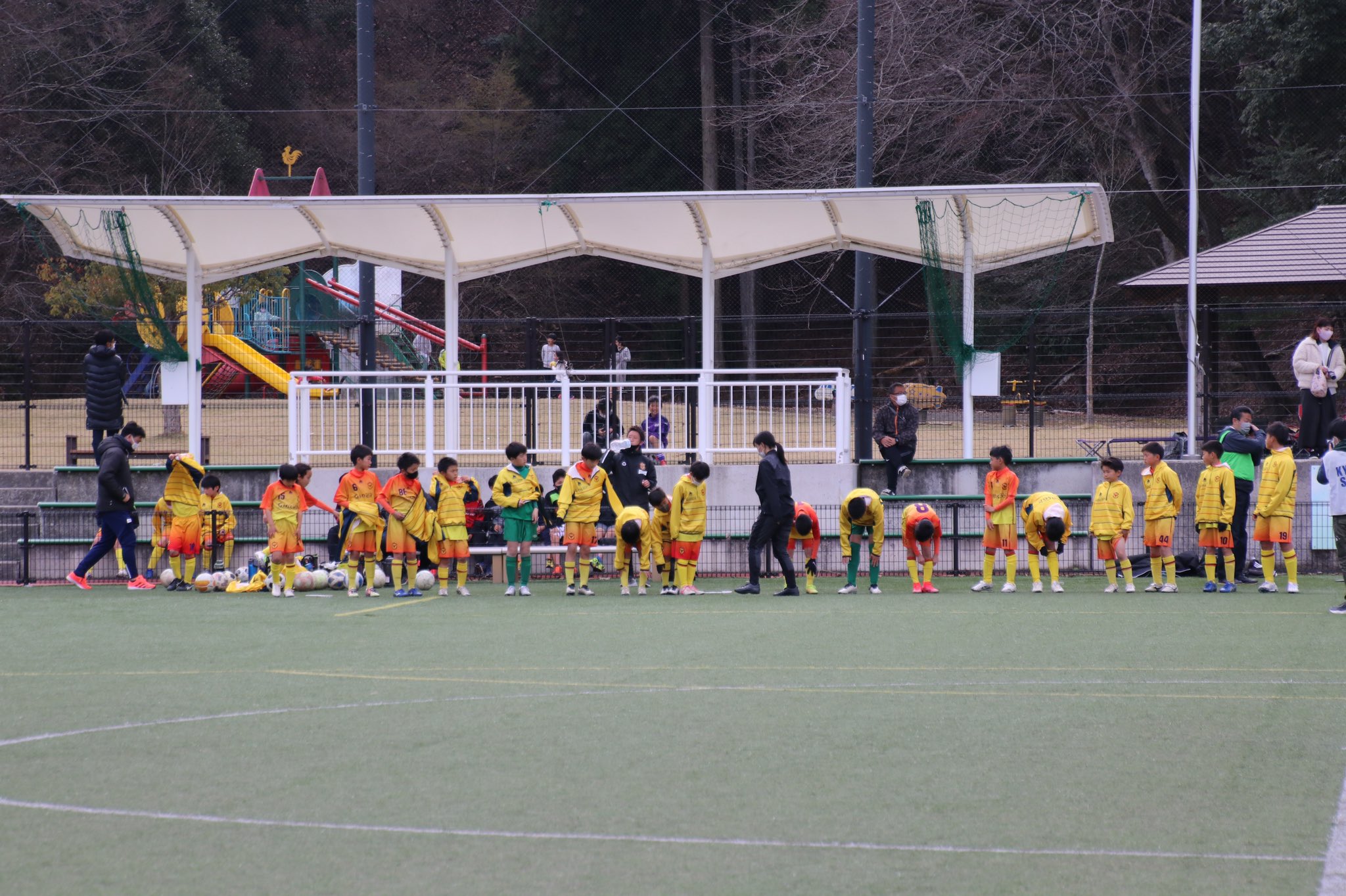 山城和也 Uｰ12獲るよチビリン Twitter પર Rt Zennoh Sports Ja全農杯全国小学生選抜サッカーin関西 準決勝 準決勝が始まりました ヴィッセル神戸 兵庫 Vsdream Fc 大阪 Primo 大阪 Vsジンガ三木sc ニッポンの食 パワーで がんばれ