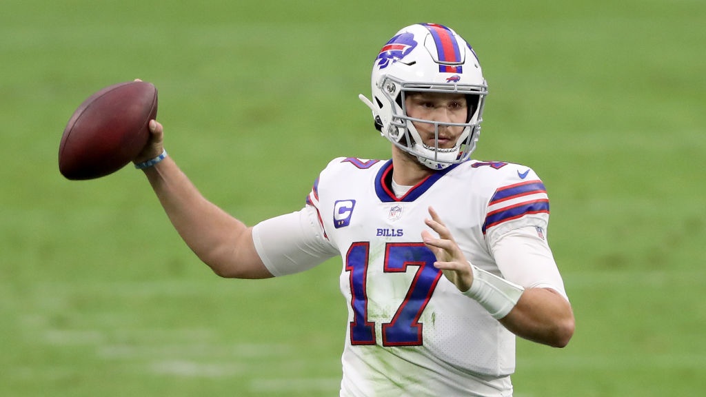 PFF's tweet photo. Highest-graded QBs past their first read since 2019:

Russell Wilson  - 91.5
Josh Allen - 90.6
Patrick Mahomes - 90.1
Ryan Fitzpatrick - 86.7 https://t.co/9JV78Fys1q