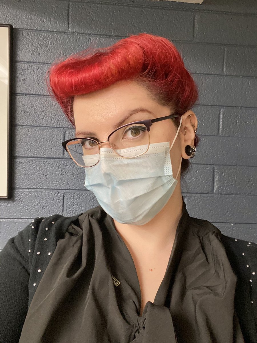 lauren_liberty_'s tweet photo. You can’t tell, but I’m smiling.. Saturday is my Friday! Huge @Arizona_LP board meeting tomorrow. Can’t wait to discuss our goals and visions for the next two years. #politicalpinup #libertybabe #azlp #libertarian https://t.co/p7k1fFqI6t