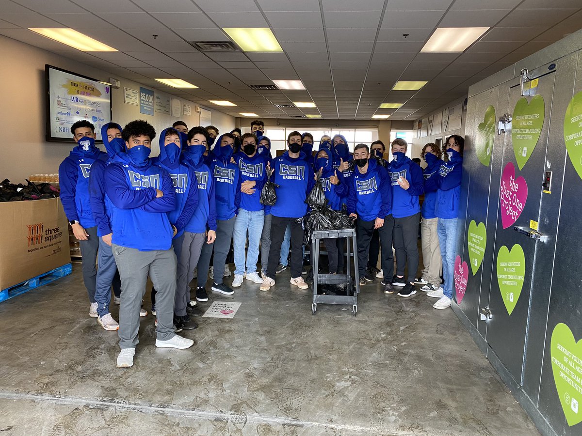 CSN_Baseball's tweet photo. Shoutout to our guys for teaming up with the @thejust1project and @threesquareLV to pay it forward and give back to the local Las Vegas community.
🐺⚾️ #CoyotesInTheCommunity #WEAreAllCoyotes https://t.co/QuDgPtRwkb