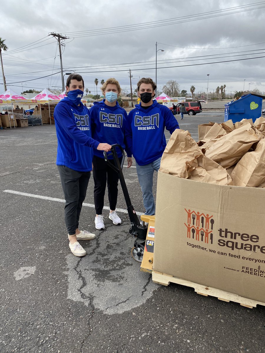 CSN_Baseball's tweet photo. Shoutout to our guys for teaming up with the @thejust1project and @threesquareLV to pay it forward and give back to the local Las Vegas community.
🐺⚾️ #CoyotesInTheCommunity #WEAreAllCoyotes https://t.co/QuDgPtRwkb