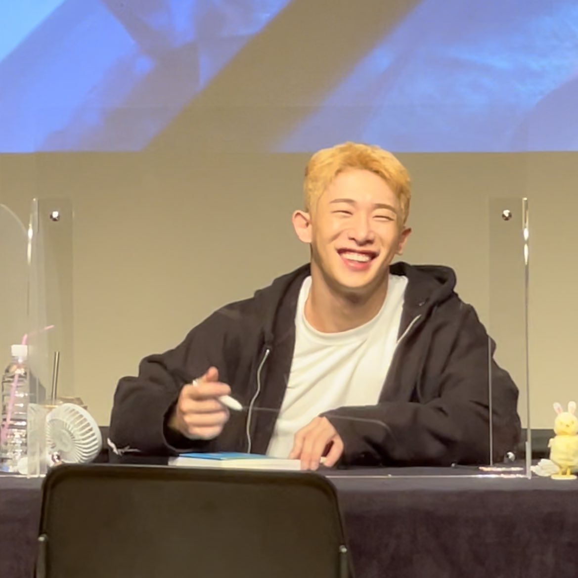 dani saw MX (again) tweet media