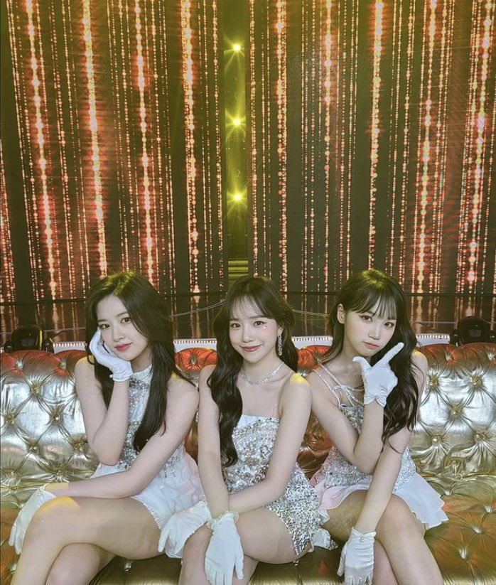 kim chaewon pics tweet media