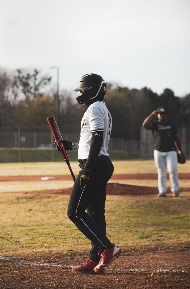 JabariKnox's tweet photo. I’m all for it no more waisting time 😤 @JHSCardinalBB @TIUBaseball @FlatgroundBats @FlatgroundApp @cuttercoffey @now_d1 @MBPTakeover @LakePointSports @_LCBaseball @BamaStateBB https://t.co/kuRFC8qABG