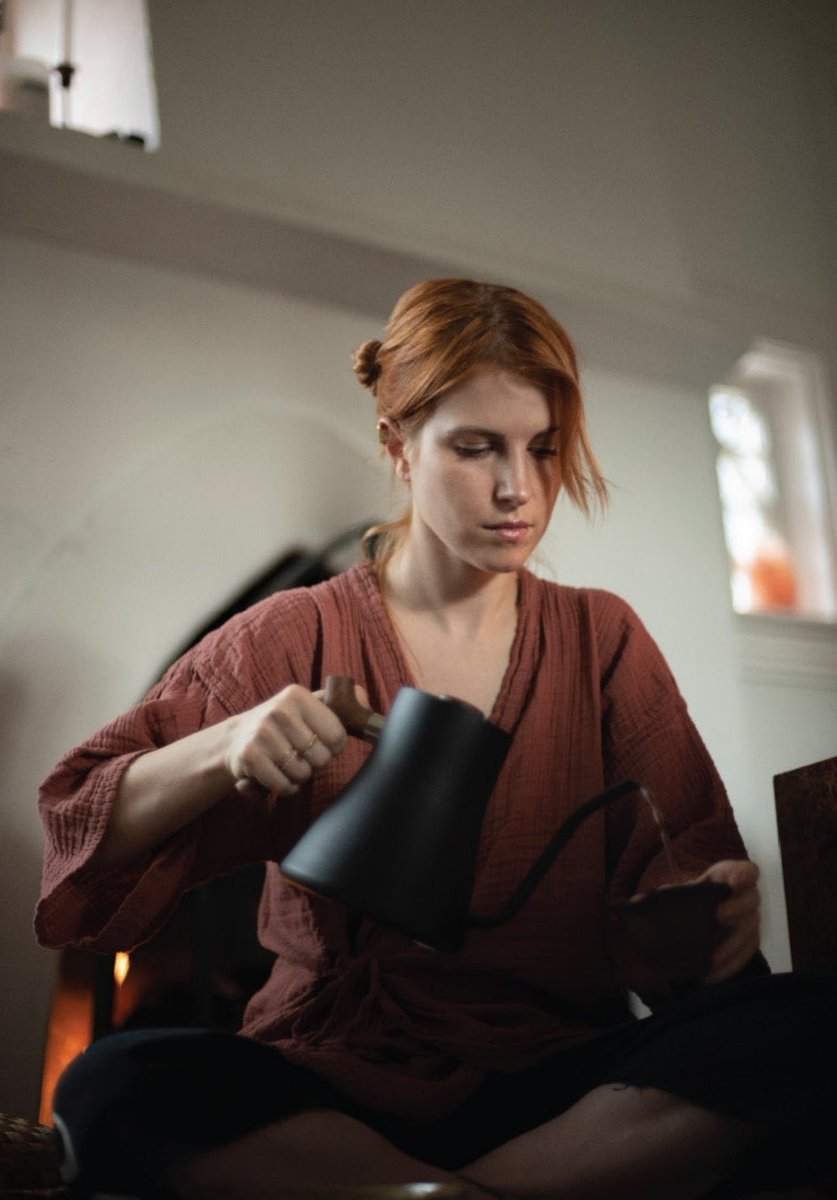 miseryroute's tweet photo. can you believe hayley williams invented tea https://t.co/GRvMSPnXAB