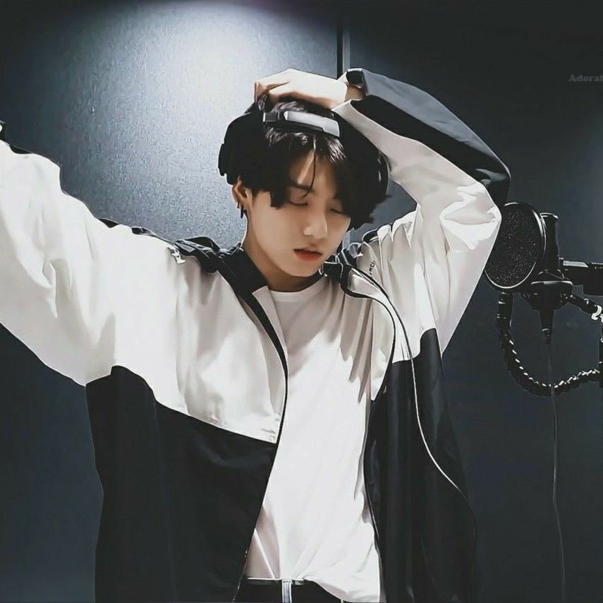 taebie tweet media