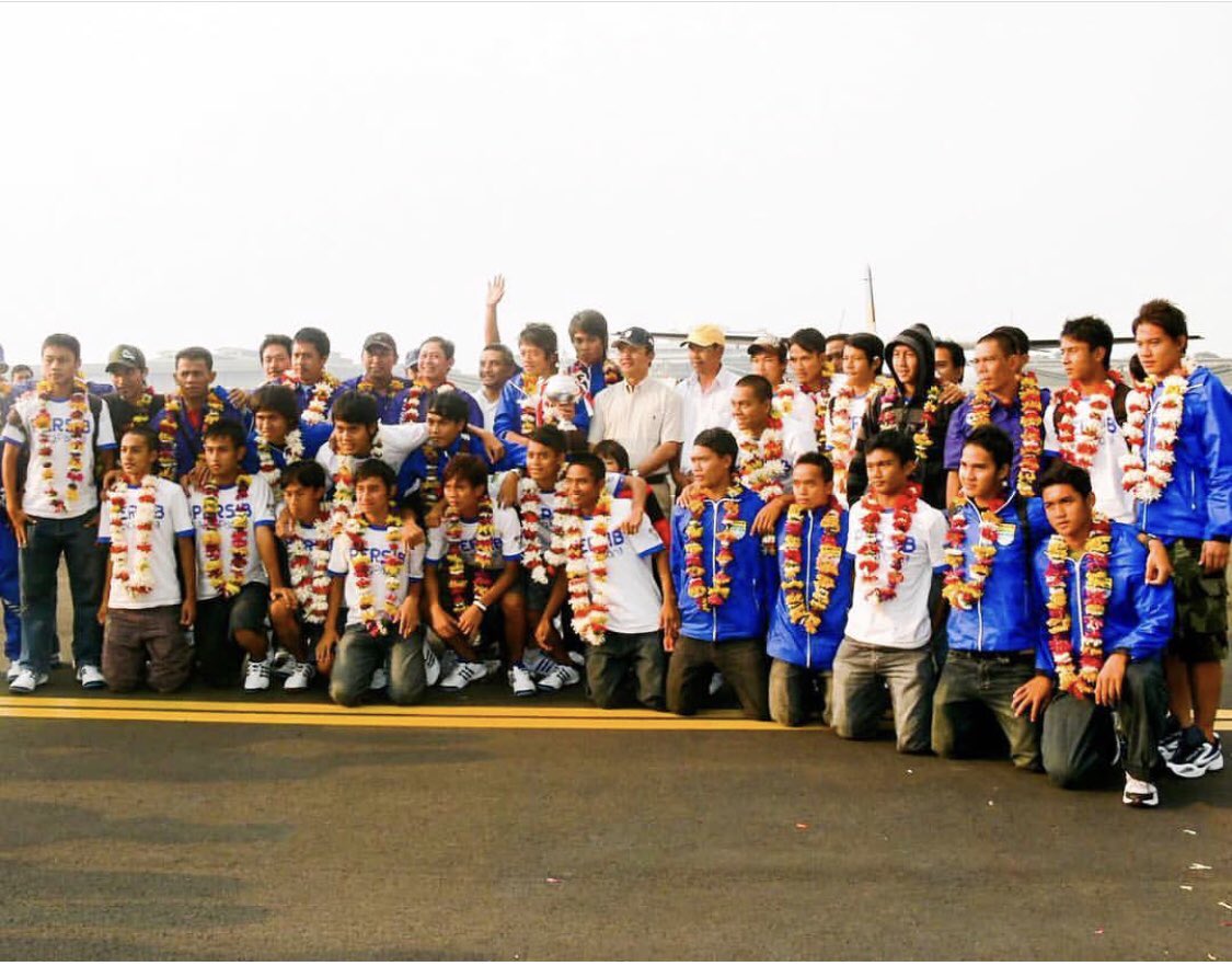 Selamat ulang tahun Persib Bandung, terima kasih pernah menjadi bagian dari perjalanan karier saya. ✊🏽🙏🏽