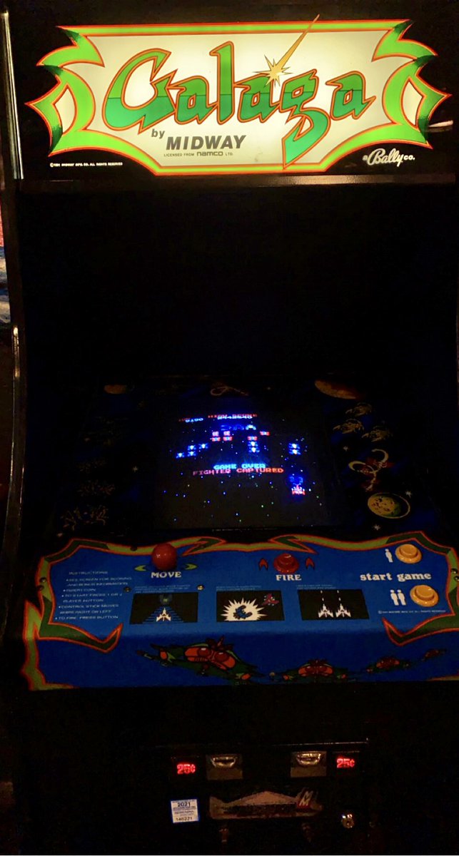MoganLarada's tweet photo. My podcasting pals from @GeekHops sent me some awesome stickers. They now have some prime real estate outside my favorite arcade bar 👾

Check out their podcast: https://t.co/abNFZH6t73 https://t.co/T17z827pby