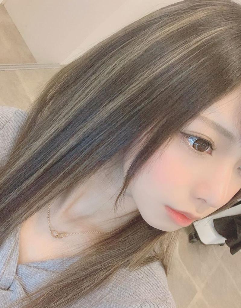 Naig76064's tweet photo. アートメイクていうのをしてみたから 少しの間かっこいいまゆげさん https://t.co/g5vSw3wPfd