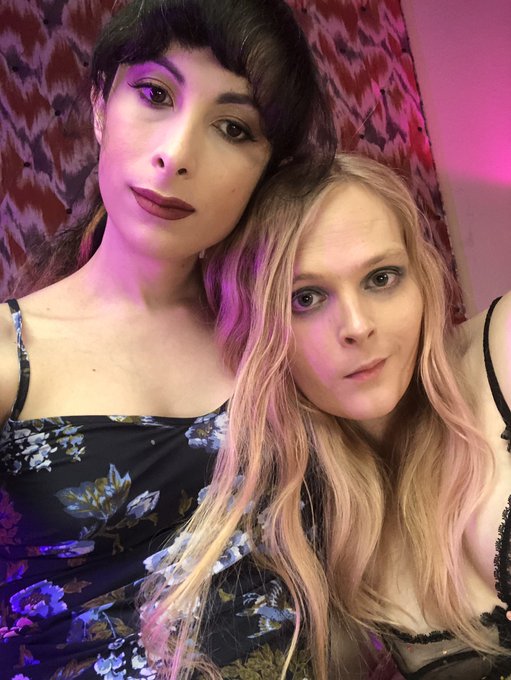 Guess who&rsquo;s on @Chaturbate?  @sofia_bun and me :)  https://t.co/Pjf9Foi80v https://t.co/UP353mY3tr<a class="tags" href="/tag/chaturbate">@chaturbate</a><a class="tags" href="/tag/sofia_bun">@sofia_bun</a><a href="/tag/mvsales"class="tags"><span>#mvsales</span></a><a href="/tag/mvtrans"class="tags"><span>#mvtrans</span></a>