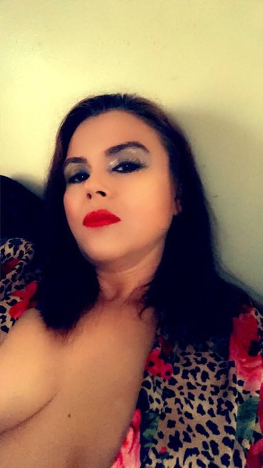 40 isn't so bad.  Definitely more fun than 20! So grateful for things to smile about. https://t.co/BlNdIVxSLg<a href="/tag/camgirl"class="tags"><span>#camgirl</span></a>