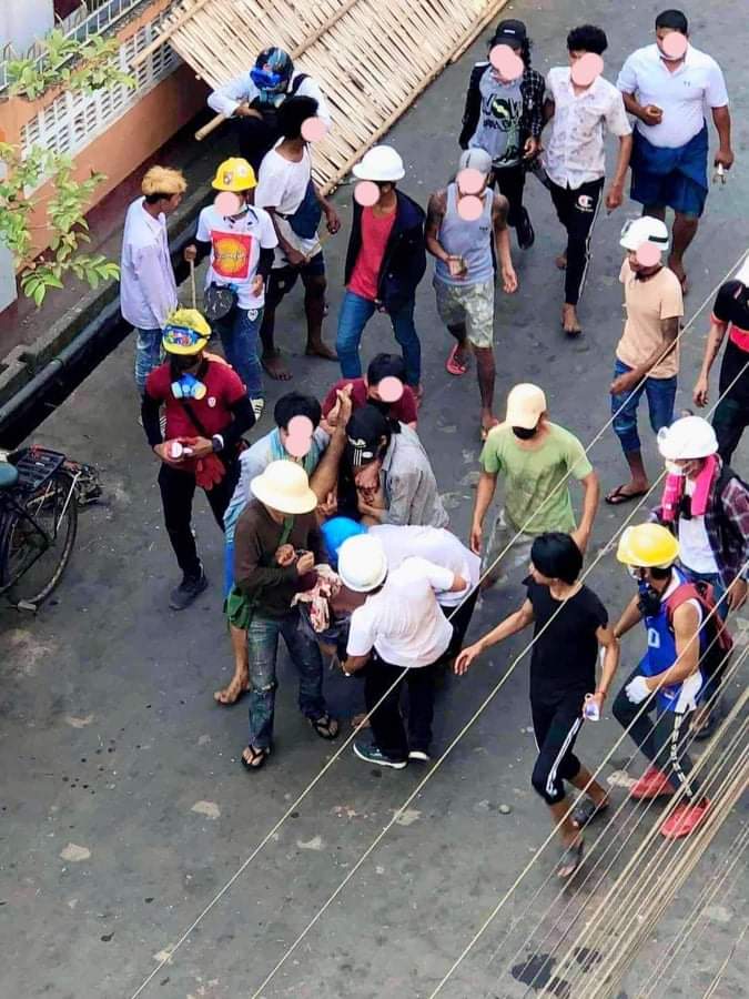 Asl1485's tweet photo. In North Oakkala, MyaYadana, at least two people injured with real bullet due to gunshot of terrorists and one is in critical condition. 

LOCOMOTIVE XYZ
#WhatsHappeningInMyanmar  #Mar14Coup https://t.co/r350Km7Zx0