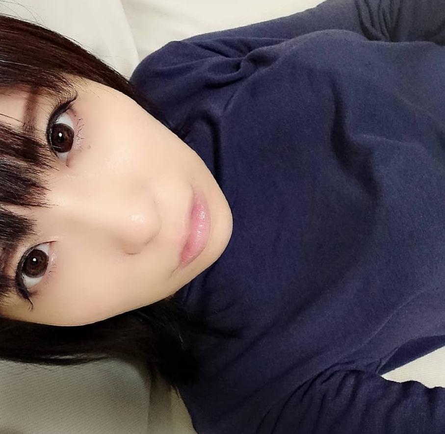 Nov84265's tweet image. 隣の席のあの子。