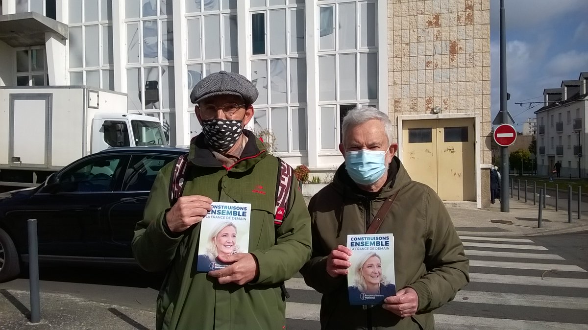 JeanGuyProtin's tweet photo. Dimanche 14 mars marché de Joué-lès-Tours. Excellent accueil. On attend @MLP_officiel pour 2022! https://t.co/1G5A7WQRNB