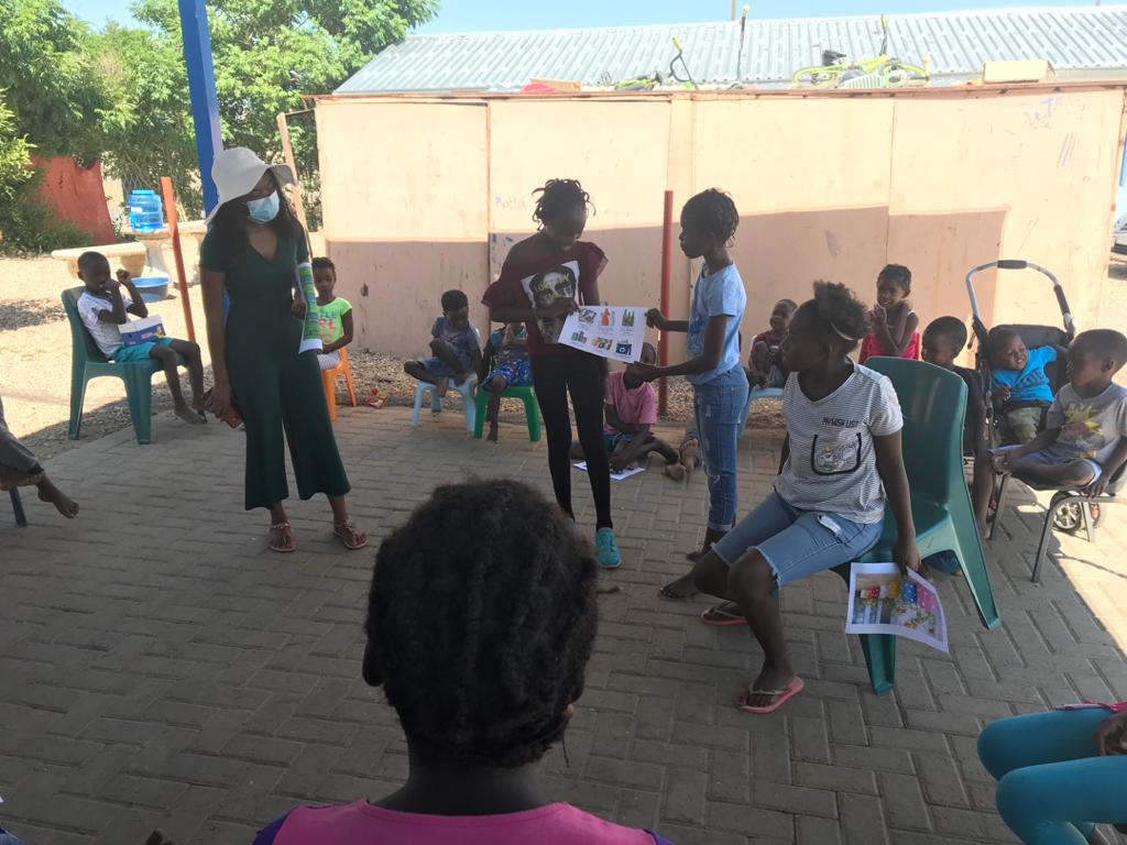 big_help_nam's tweet photo. We had an amazing session at Orlindi Orphanage yesterday 😄

Our theme was recycling and we took the kids through what recycling is and how they too can impact their environment by utilizing their recycle bin sponsored by Ogilvy Namibia. https://t.co/qKU8JDcmyv