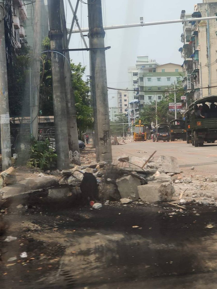 tw // fire 
In Hlaing TharYar 3,Yangon,
Terrorist groups set fire the ward, short gun and tear gas into the strike.
#WhatsHappeningInMyanmar 
#Mar14Coup