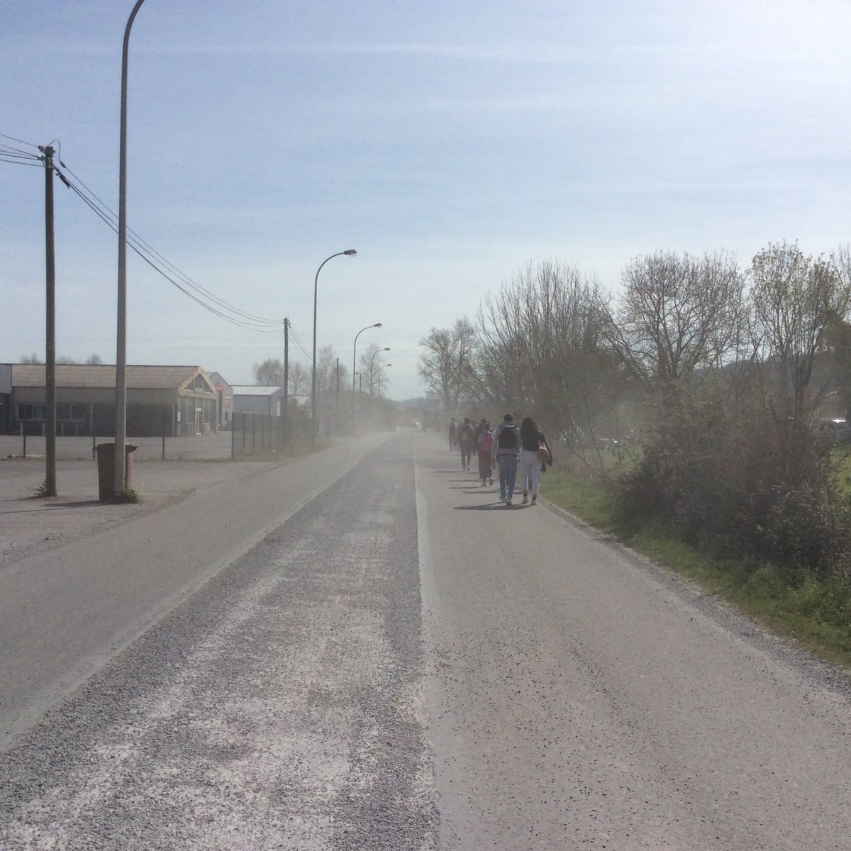 PauGeoNews's tweet photo. Dans un format adapté à la situation sanitaire, les étudiants de la promo L3 #Géographie et Aménagement de l'@universite_uppa ont passé 4 jours sur le terrain dans le cadre du projet pédagogique #URBEX2021 ! https://t.co/Urs8i5NCQj