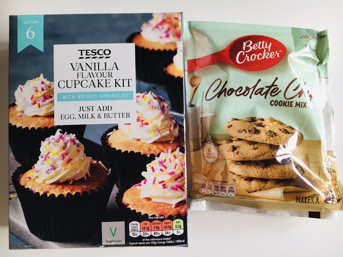helengoth's tweet photo. Following my flapjacks fail last weekend, this week I will mainly be ...:cheating!
This still counts a baking, right?
#NotADomesticGoddess #BeginnerBaker https://t.co/th0OQlCIK6