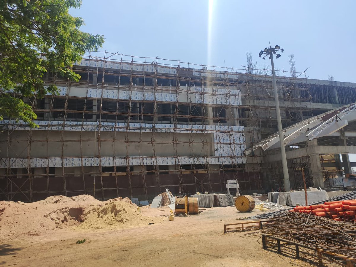 The Vision & Dream of @SureshAngadi_ with Under Leadership of @PiyushGoyal,  'New Building' of #Belagavi Railway Station taking shape. The construction is fast paced. Here are the latest clicks. 

@BelagaviDipo @SWRRLY @RailMinIndia @drmubl @Lolita_TNIE