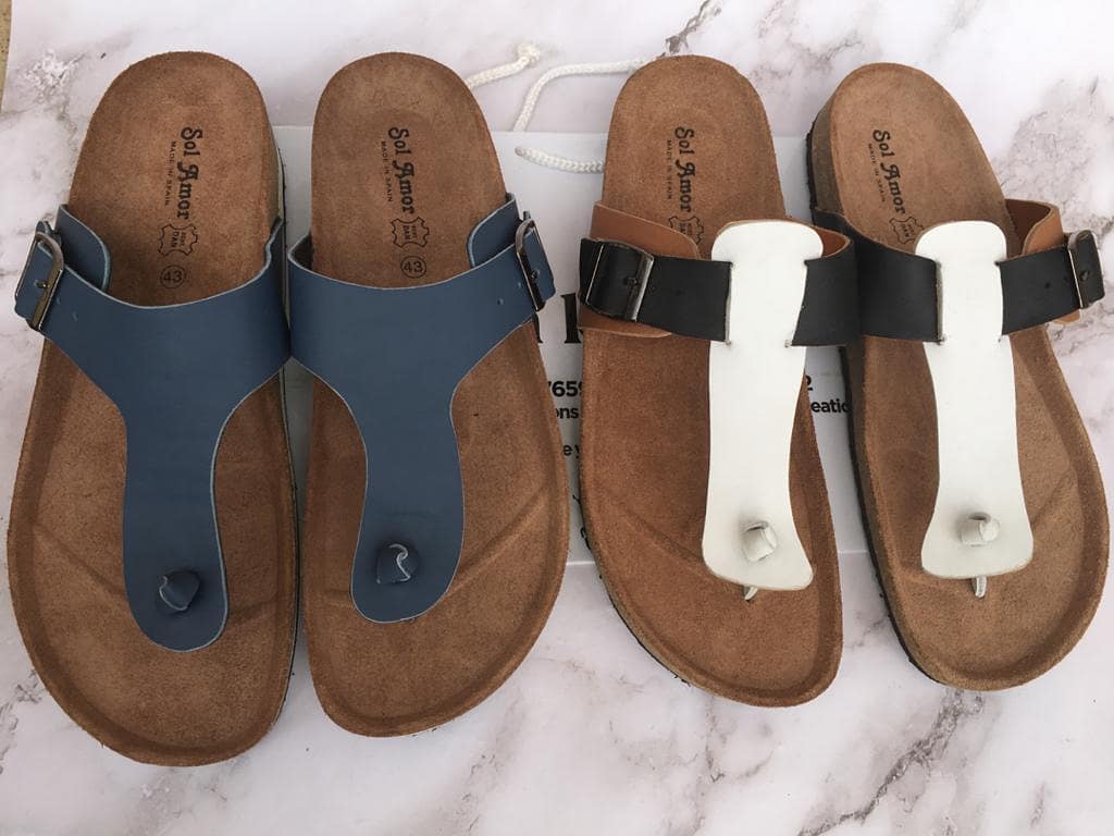 rayor_therealto's tweet photo. Our best selling berkin stok slippers.
Available in different sizes and colours
For more information click on the link on Bio or send us a DM
#handmadeslippers #berkinstocks #unisexslippers #madeinlagos #madeinnigeria #madewithsuede #madewithleather #EricasHollywoodParty https://t.co/D0ly18STXY
