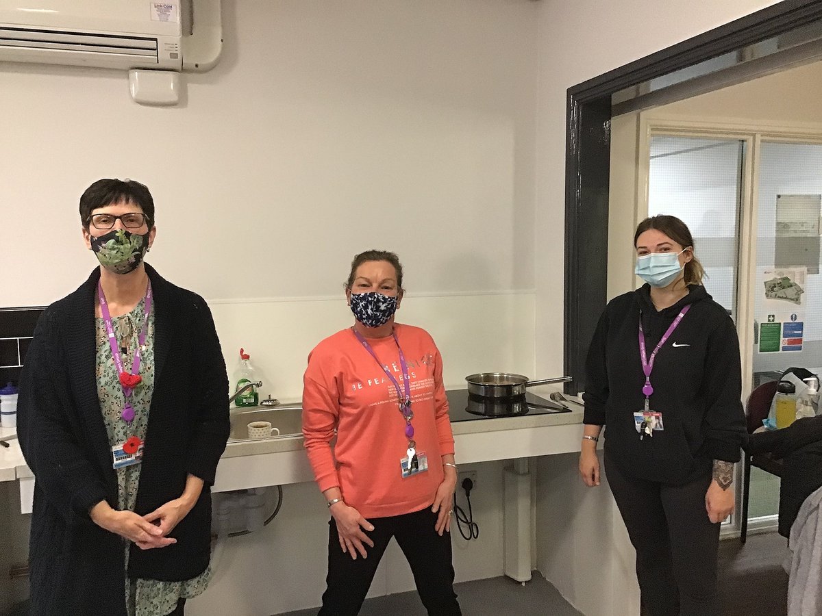 NorthLindsey's tweet image. To support students returning to college, our business Level 2 &amp;amp; 3 students have had the opportunity to build up Duke of Edinburgh cooking skills preparing for future expeditions. Well done to all and all students who enjoyed bacon and sausage butties. @DofE #StudentEngagment