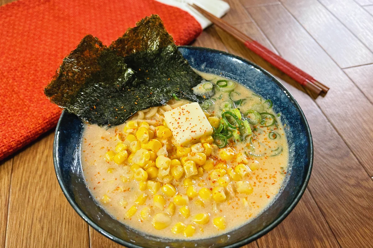 サッポロ一番がより美味しく！？「バター香るサッポロ一番クリーミーみそラーメン」の作り方！