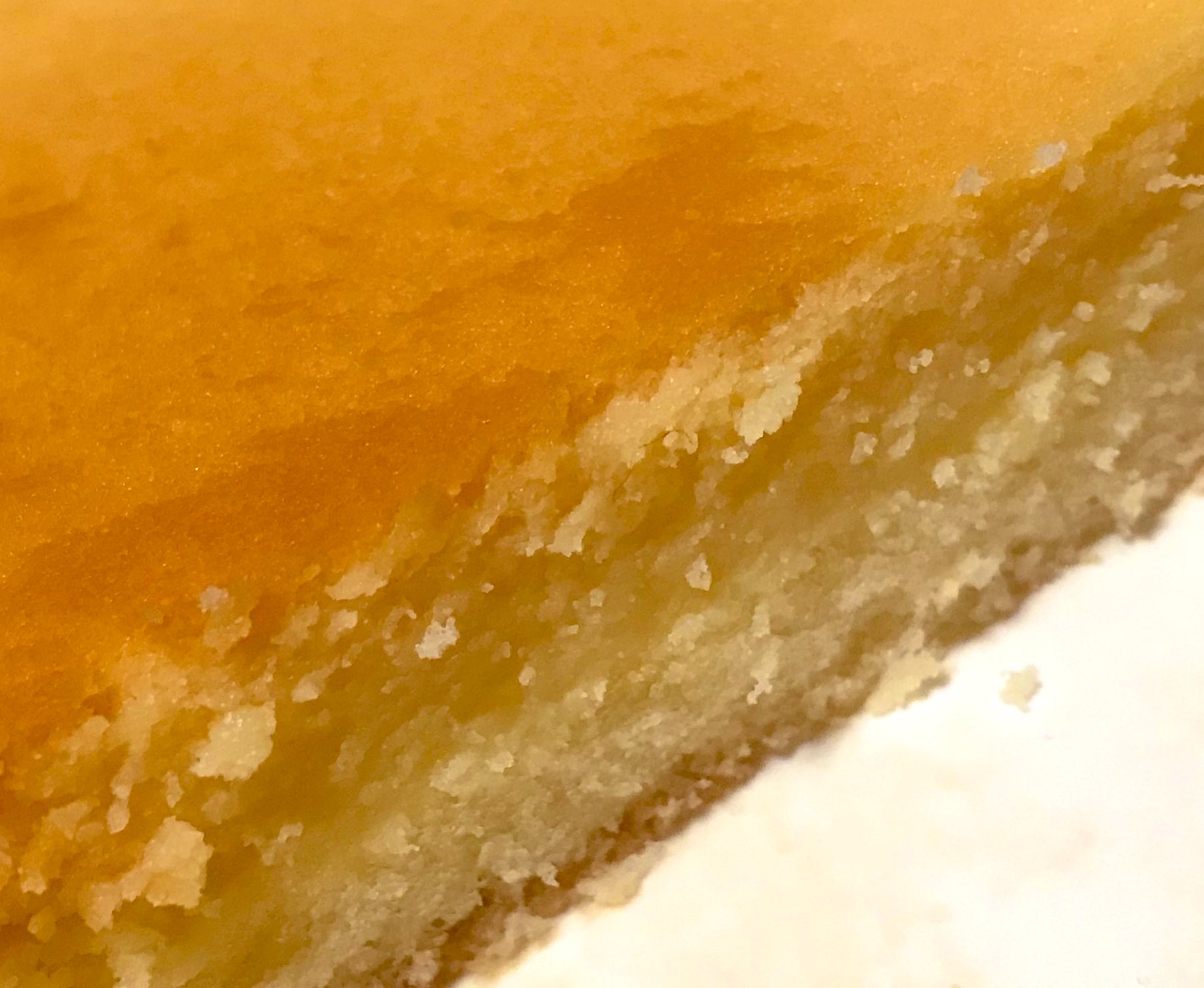 ぷにちゃん の母 昨日頂いた鎌倉屋さんのチーズケーキ 美味しかったです ケースの下の部分に溝があり 切りやすい工夫が 中は二層になっていて 上しっとり濃厚 下フワッとでした ありがとうございました T Co Wwn59ljcvy Twitter