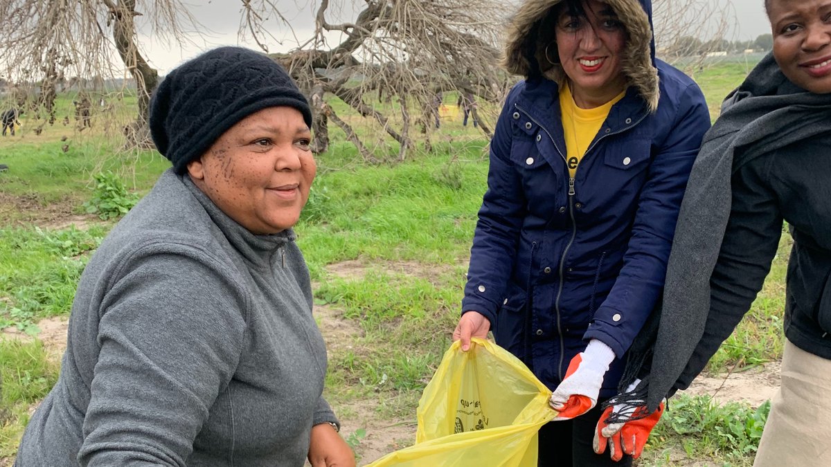 WWFSouthAfrica's tweet photo. We are looking for #LocalNatureHero stories to honour these champions for #EarthHour. You can nominate anyone you feel has done something that benefits nature & people, no matter how big or small.
Retweet to help us find our Local Nature Heroes. https://t.co/IWoDLS9HIf https://t.co/oqtzQrMloK