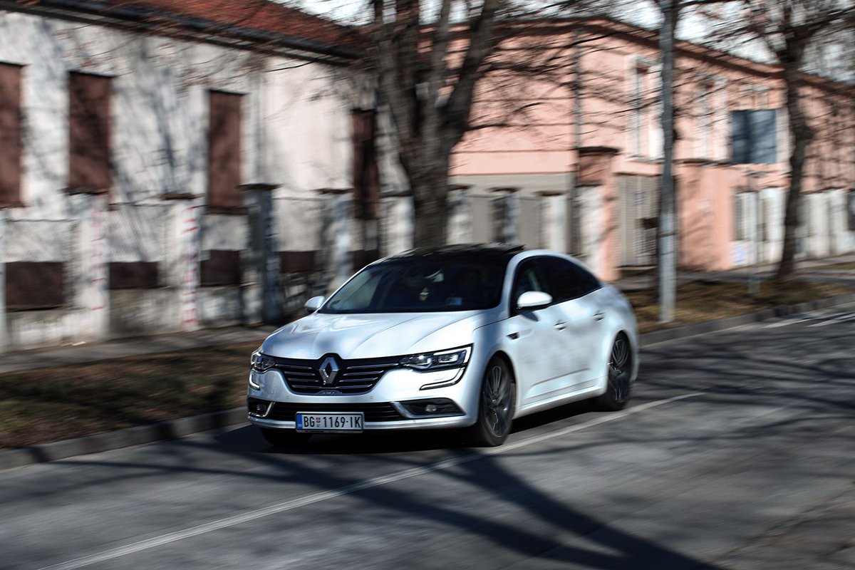 Renault_RS's tweet photo. [FOTKA NEDELJE] 📷 Bogdan Timotić

• TALISMAN #InitialeParis na ulicama Beograda. 🤩 https://t.co/7B3MHgkIS5