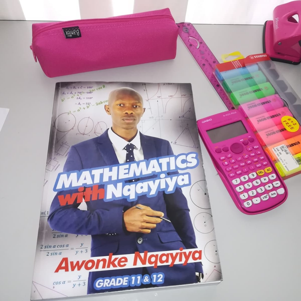 MathWithNqayiya's tweet photo. Mathematics with Nqayiya is such a remarkable piece of art! [see on top of the desk]. 

Self-explanatory. User-friendly. For self-study purposes. For the struggling learners in Mathematics. Tell a friend to order on the WhatsApp line: 0734266012.

Rasta Somizi #mohale Jacob Zuma https://t.co/yM4hdPEHvt