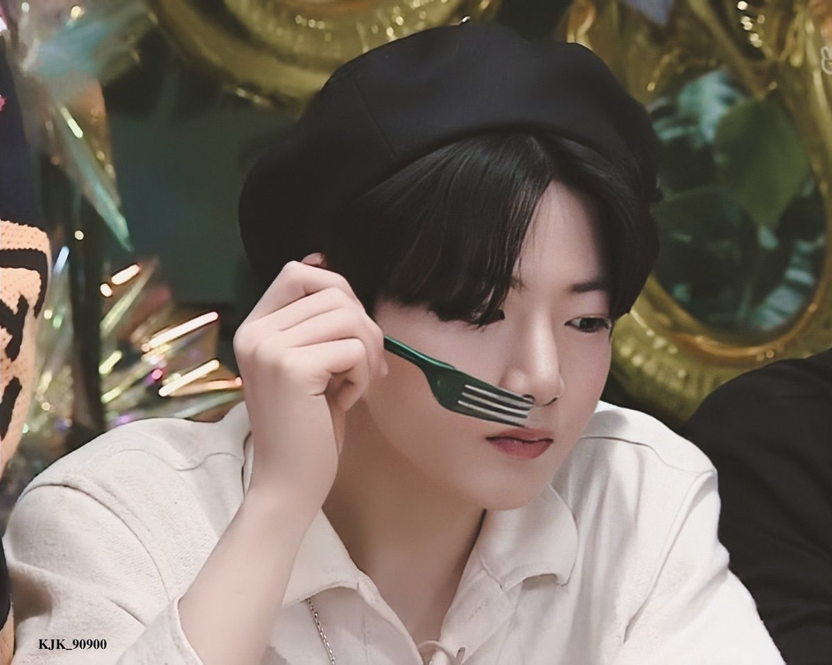 byparkjihoon's tweet photo. jihoon and junkyu just brought me back to ygtb era... https://t.co/AShmrhDb1p