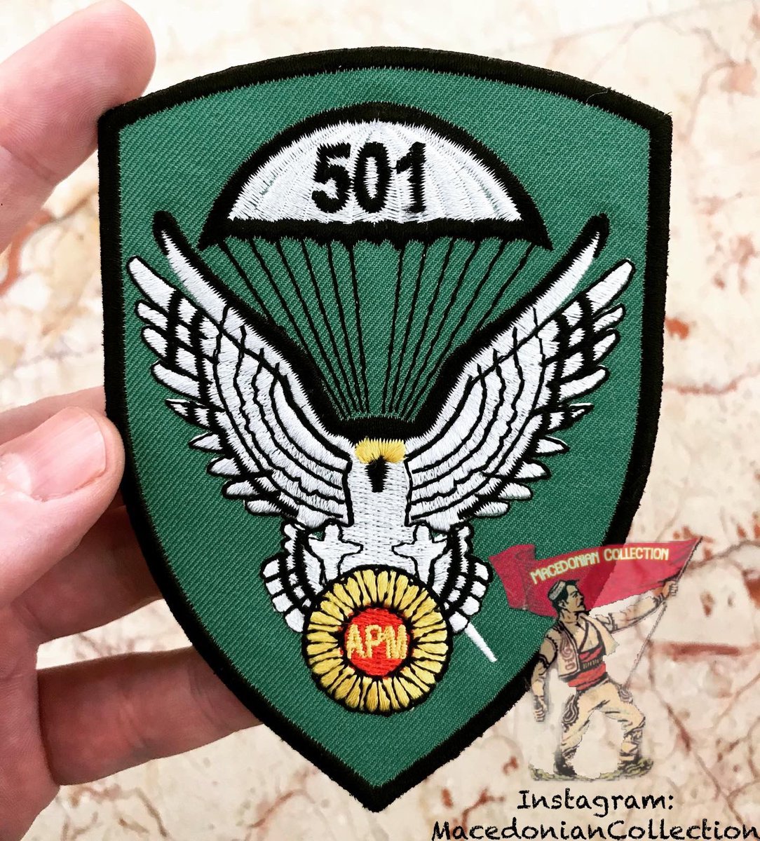 MkDCollection's tweet image. Амблем на падобранската единица за специјални намени “Соколи” - 501ви батаљон. 

Macedonian 501st parachute diversion detachment “Falcons” 

#macedonia #army #military #badge 
#patch
