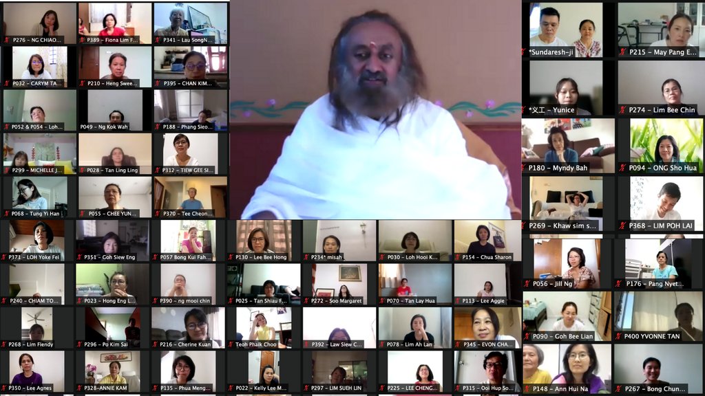 OfficeOfGurudev's tweet photo. "We perceive things according to the attitude of our mind. If the mind is pleasant, the whole world becomes pleasant."

Gurudev @SriSri on session with participants from Malaysia. #GurudevToday https://t.co/lxyf9odTvT